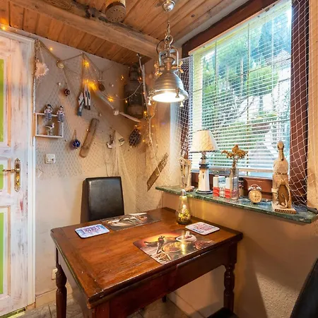 Comfortable In Mecklenburg With Fireplace