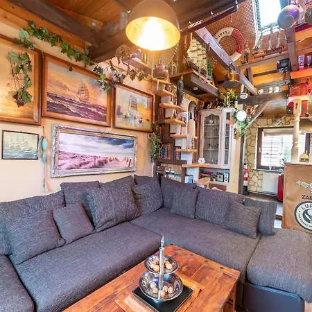 شقة Comfortable In Mecklenburg With Fireplace Wißmar