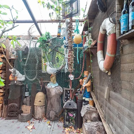 Comfortable In Mecklenburg With Fireplace شقة Wißmar