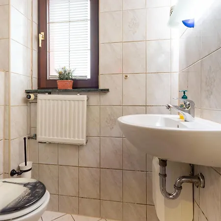 Comfortable In Mecklenburg With Fireplace *