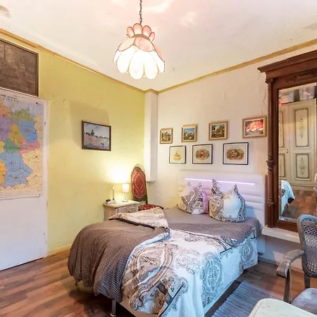 Comfortable In Mecklenburg With Fireplace Wißmar