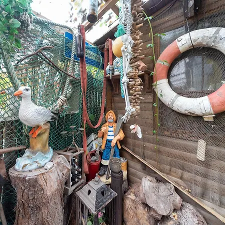 Comfortable In Mecklenburg With Fireplace *