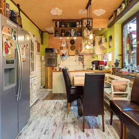 شقة Comfortable In Mecklenburg With Fireplace