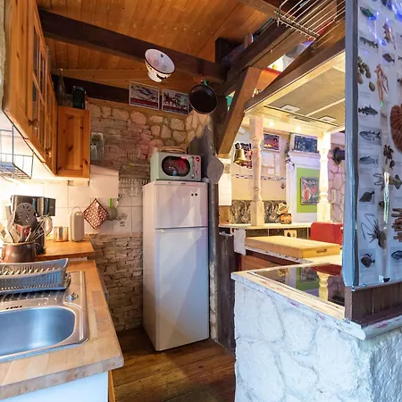 Comfortable In Mecklenburg With Fireplace Wißmar