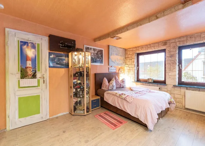 Comfortable In Mecklenburg With Fireplace *